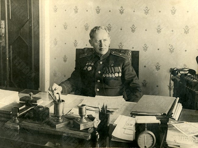 Chief designer of the Stalin Molotov Plant No. 19 A.D. Shvetsov in his office
