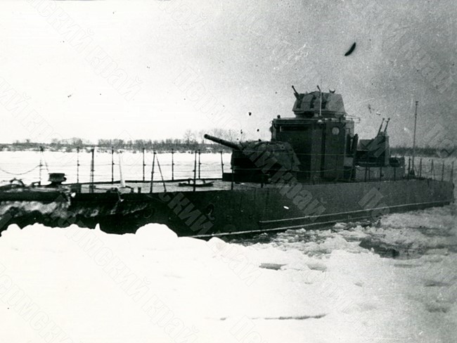 One of the armored boats built at the Molotov Shipbuilding Plant, after launching on the Kama river