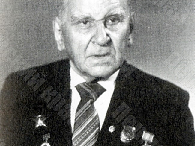 Director of the Berezniki Nitrogen Fertilizer Plant from 1942-1946. V.S. Uvarov. 1970s